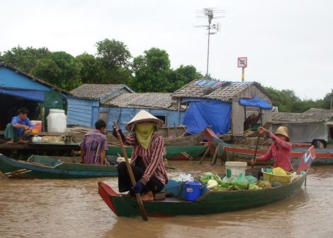 Floating Village on the Tonle Sap Queen Tara Day Tour